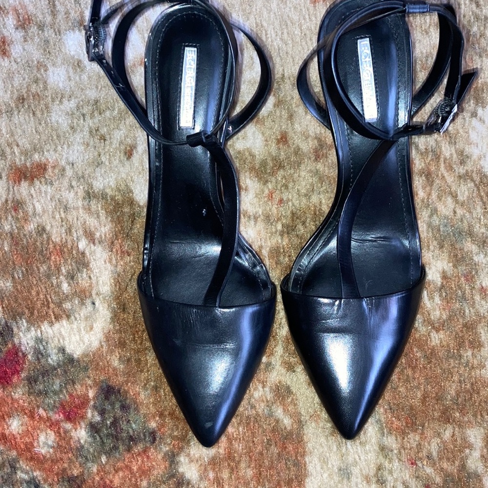BCBGeneration T- STRAP BLACK HEELS. 10M